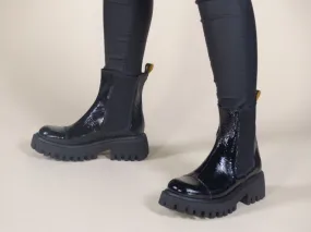 BOTA TIPO CHELSEA EN CHAROL MOM MARNAT EN COLOR NEGRO
