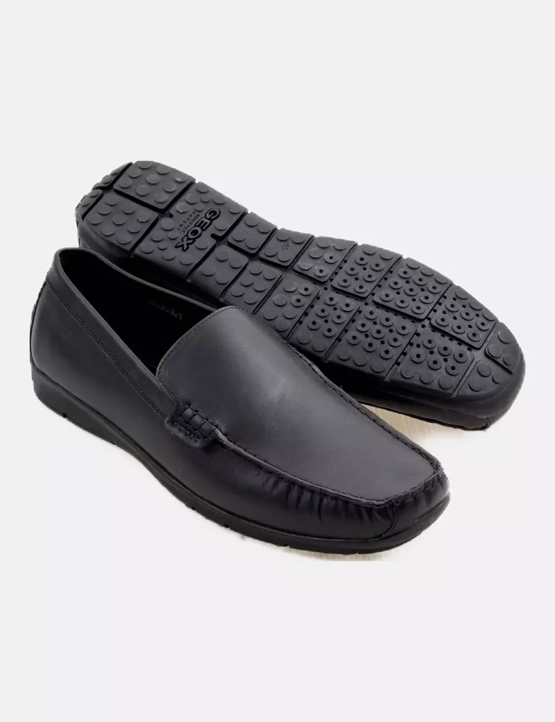 Geox Náutico negro básico