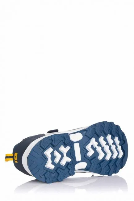 Zapatilla trekking Koner con waterproof