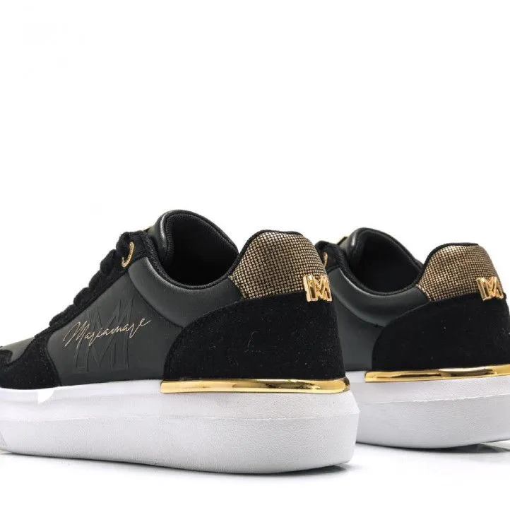 Zapatillas Maria Mare en color negra con detalles en dorado